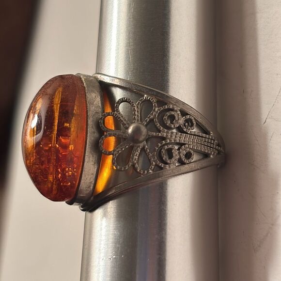 Vintage Oval Baltic Amber Ring with Ornate Silver Tone Floral Setting Size 9 - Picture 4 of 5